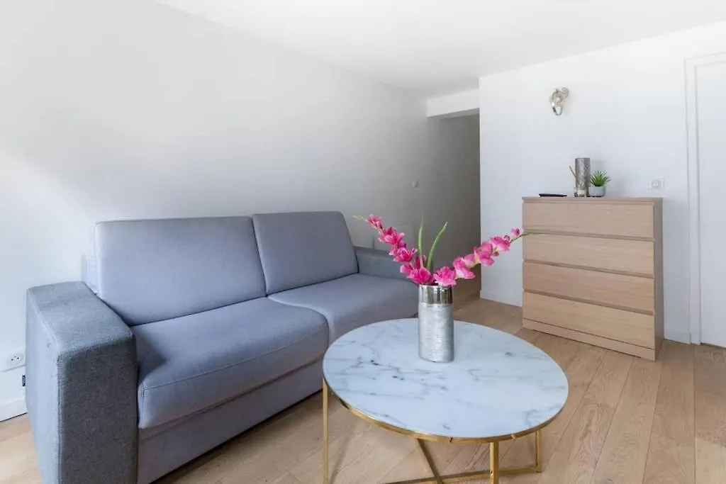 Grands Boulevards 42 : Appartement Cosy 1Br-4P Parijs